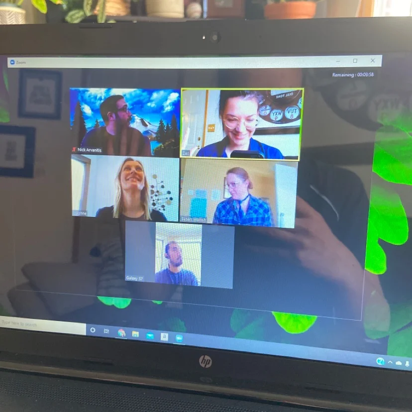 Team_2-Brady_Bunch_desktop